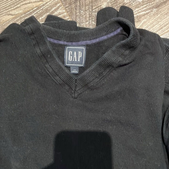 Gap bundle of 4 v neck sweaters all large 2 green one black and one blue - Picture 4 of 5